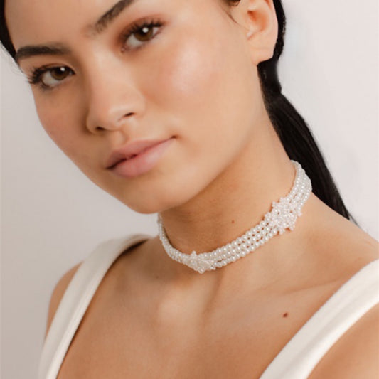 Purity pearl choker