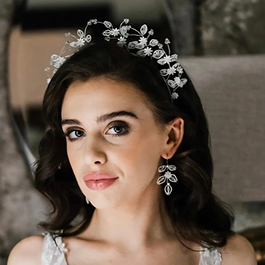 Daisy bridal headpiece crown